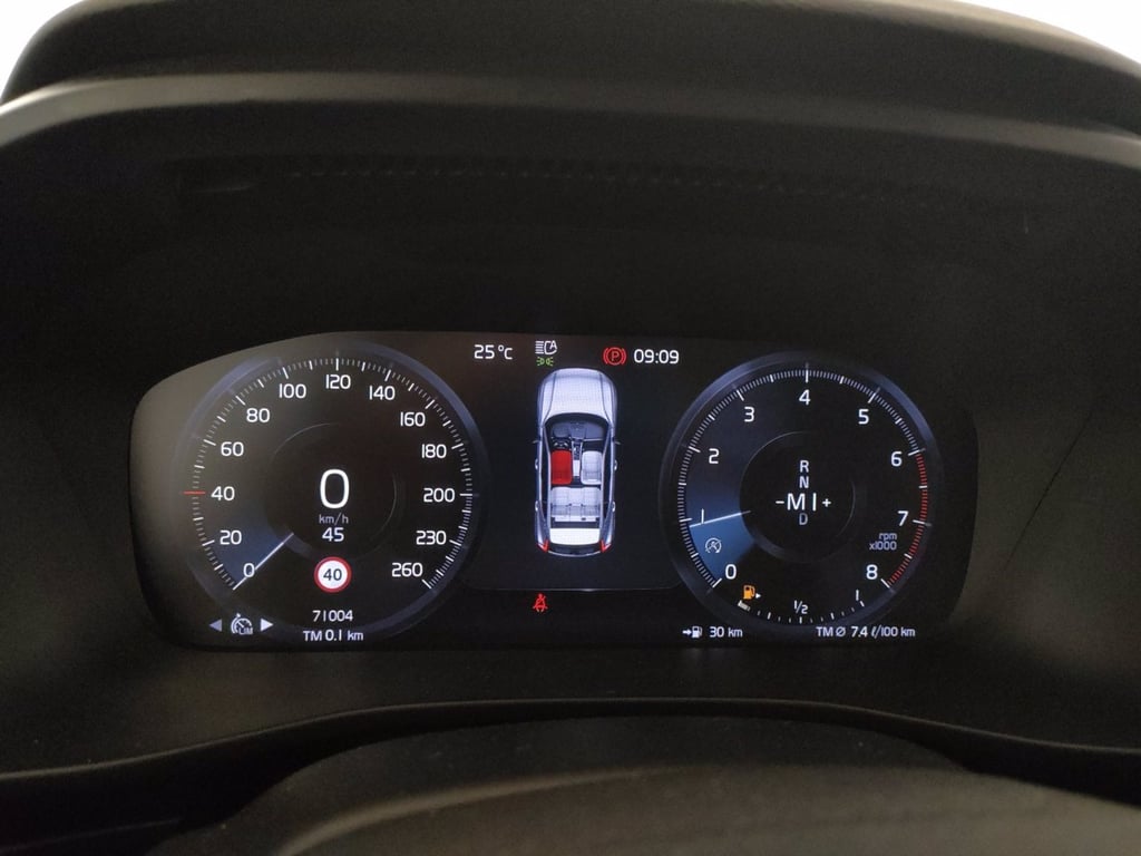 VOLVO Xc40 1.5 t2 momentum auto my21