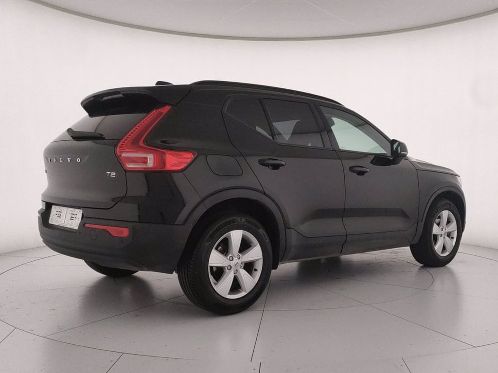 VOLVO Xc40 1.5 t2 momentum auto my21