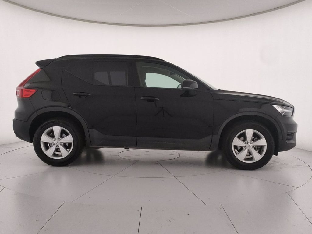 VOLVO Xc40 1.5 t2 momentum auto my21