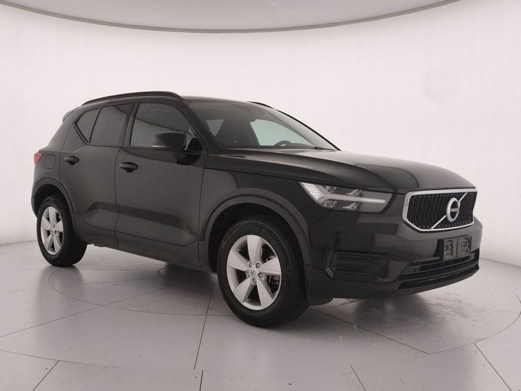 VOLVO Xc40 1.5 t2 momentum auto my21