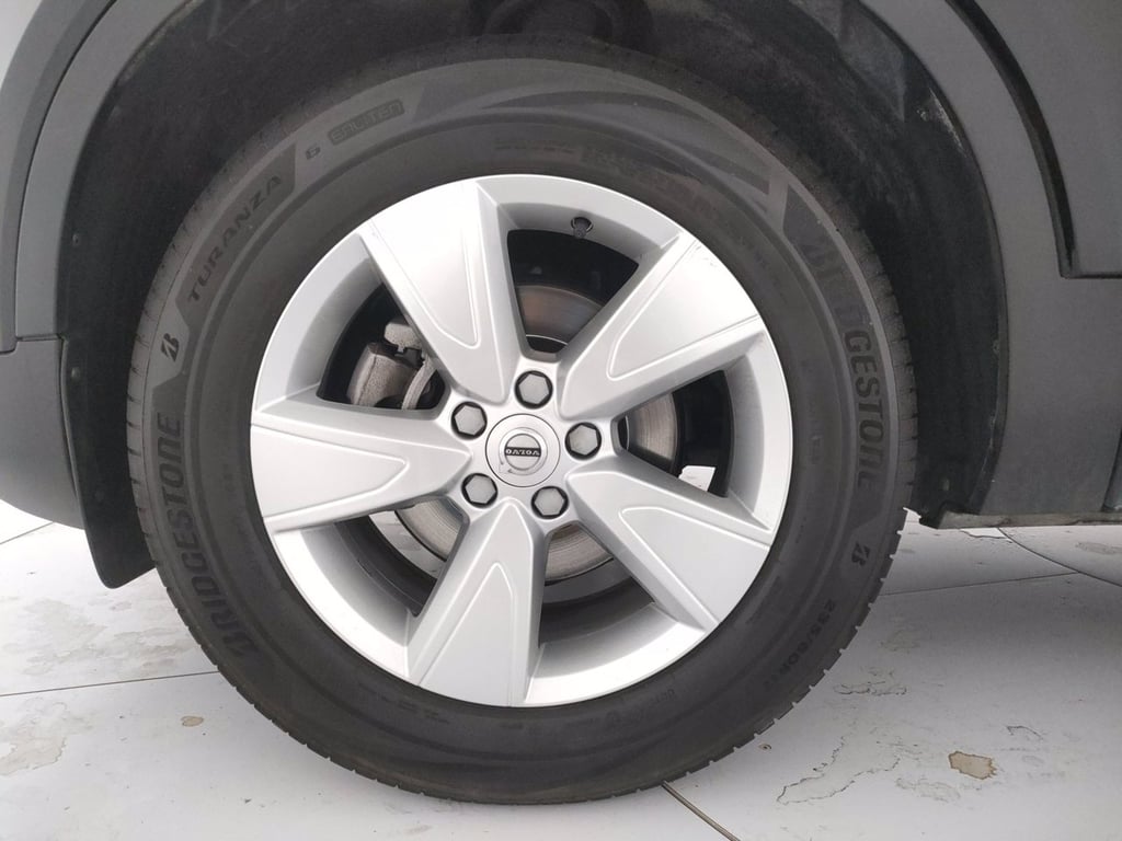 VOLVO Xc40 1.5 t2 momentum auto my21