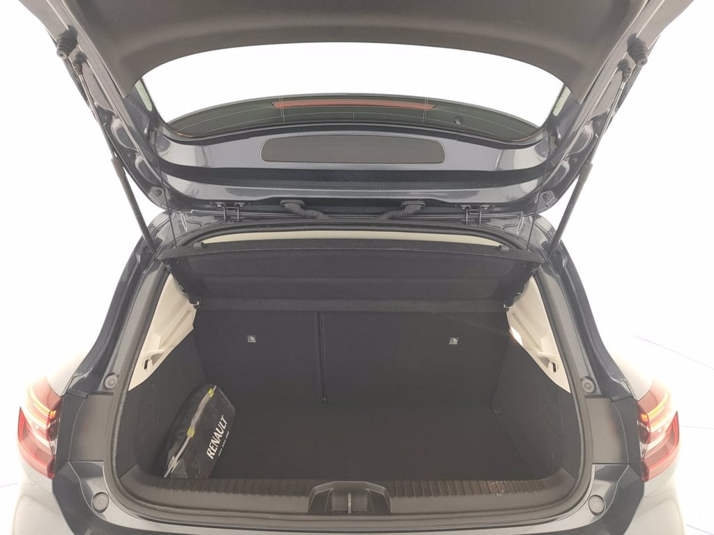RENAULT Clio 1.6 e-tech hybrid business 140cv auto