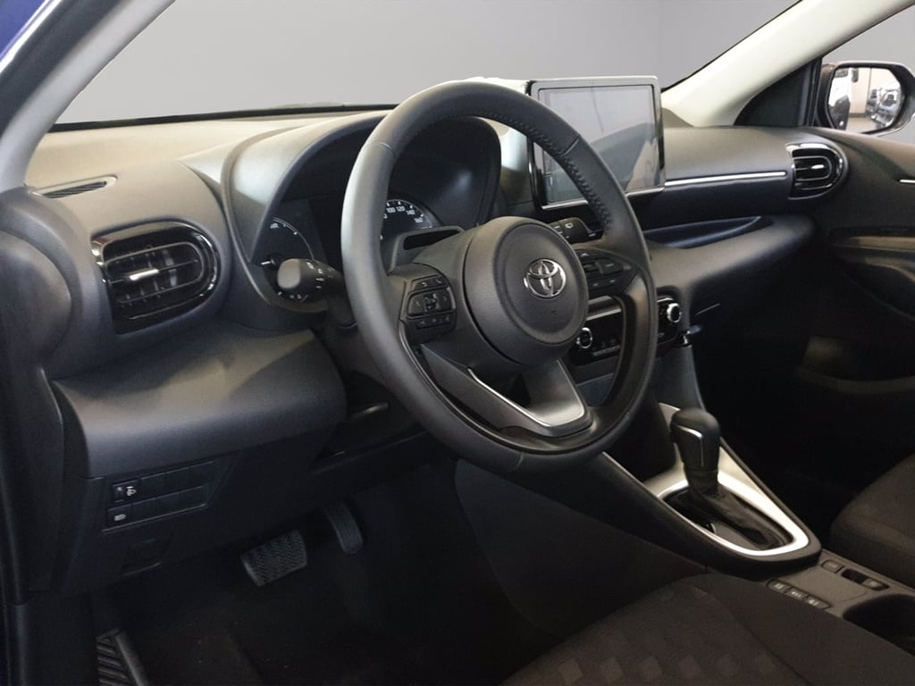 TOYOTA Yaris 1.5h 115 yaris