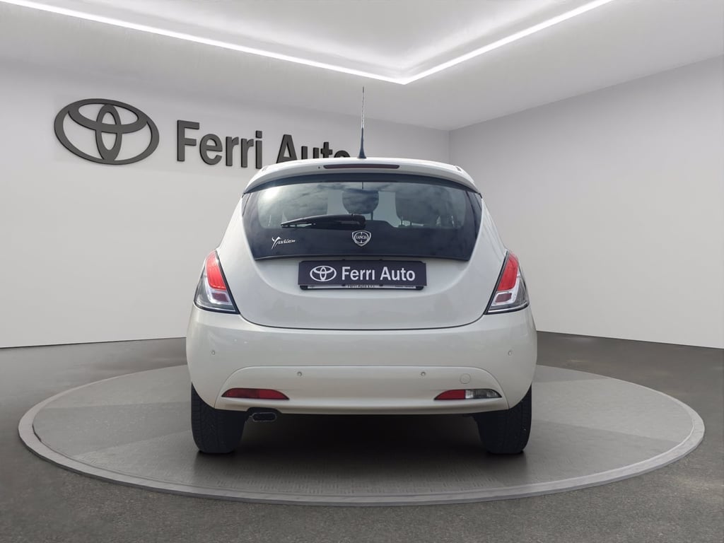 LANCIA Ypsilon 1.2 silver 69cv