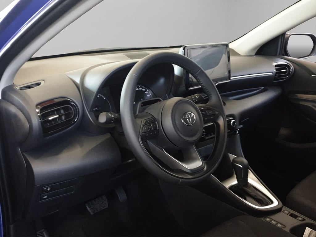 TOYOTA Yaris 1.5h 115 yaris