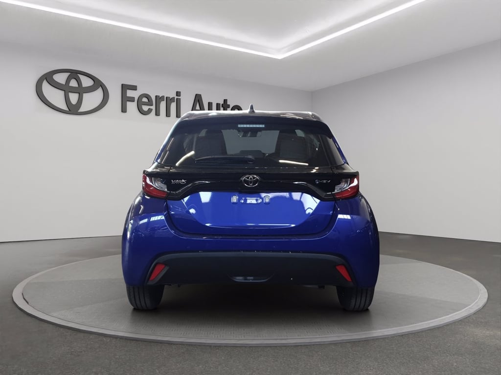 TOYOTA Yaris 1.5h 115 yaris