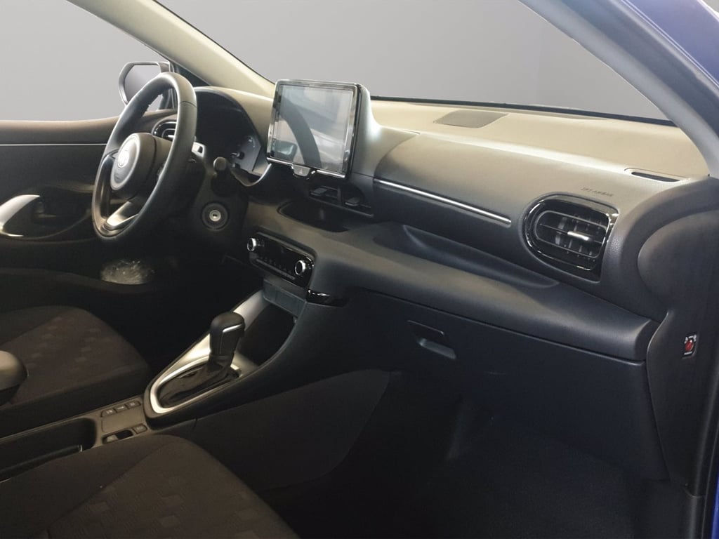 TOYOTA Yaris 1.5h 115 yaris