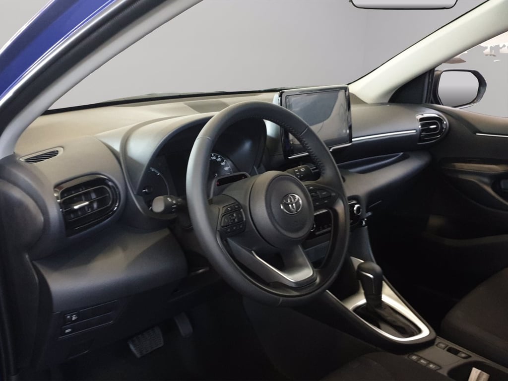 TOYOTA Yaris 1.5h 115 yaris