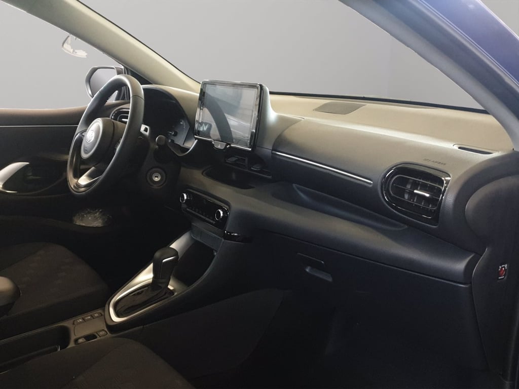 TOYOTA Yaris 1.5h 115 yaris