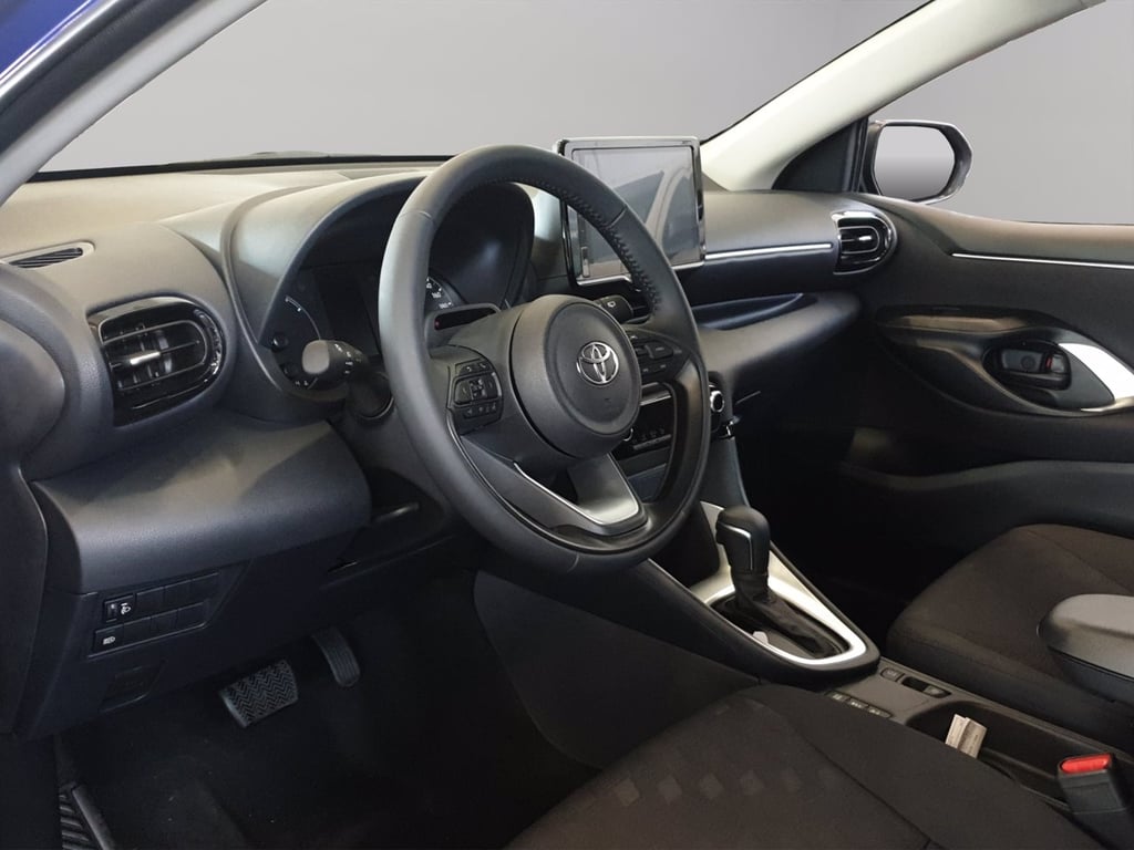 TOYOTA Yaris 1.5h 115 yaris