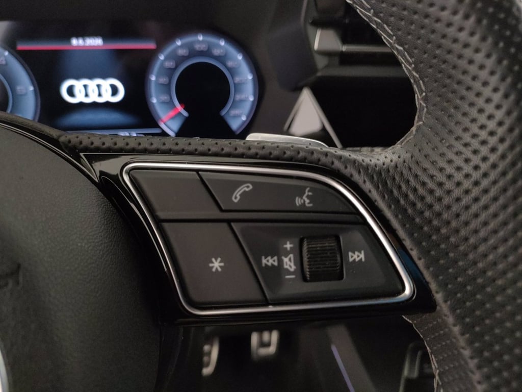 AUDI A3 sportback 2.0 tdi s line edition 150cv s-tronic