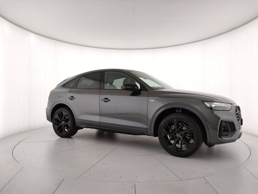 AUDI Q5 sportback 45 2.0 tfsi mhev 12v identity black quattro s-tronic