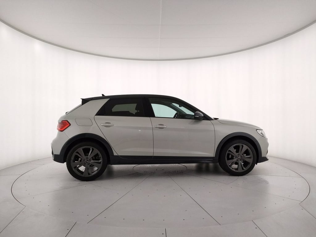 AUDI A1 allstreet 30 1.0 tfsi identity contrast 116cv s tronic