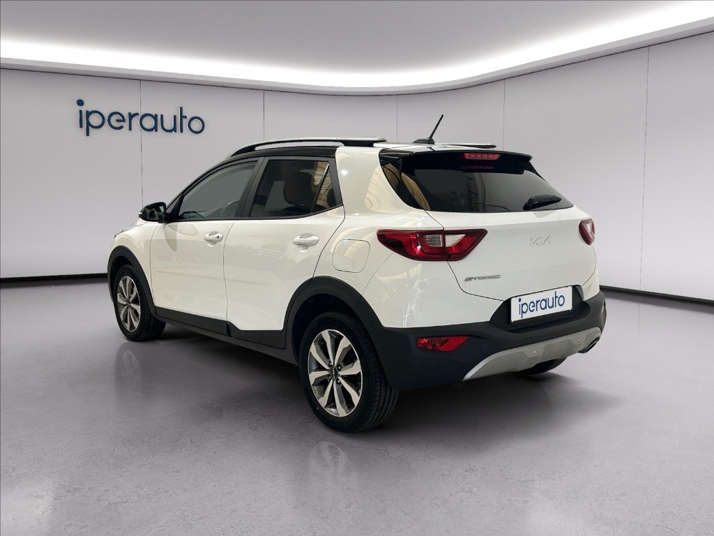 KIA Stonic 1.2 dpi style s/design pack 84cv