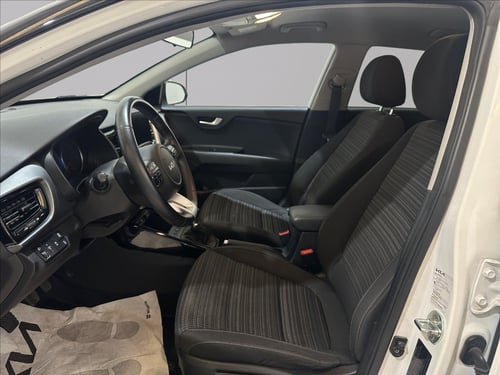 KIA Stonic 1.2 dpi style s/design pack 84cv