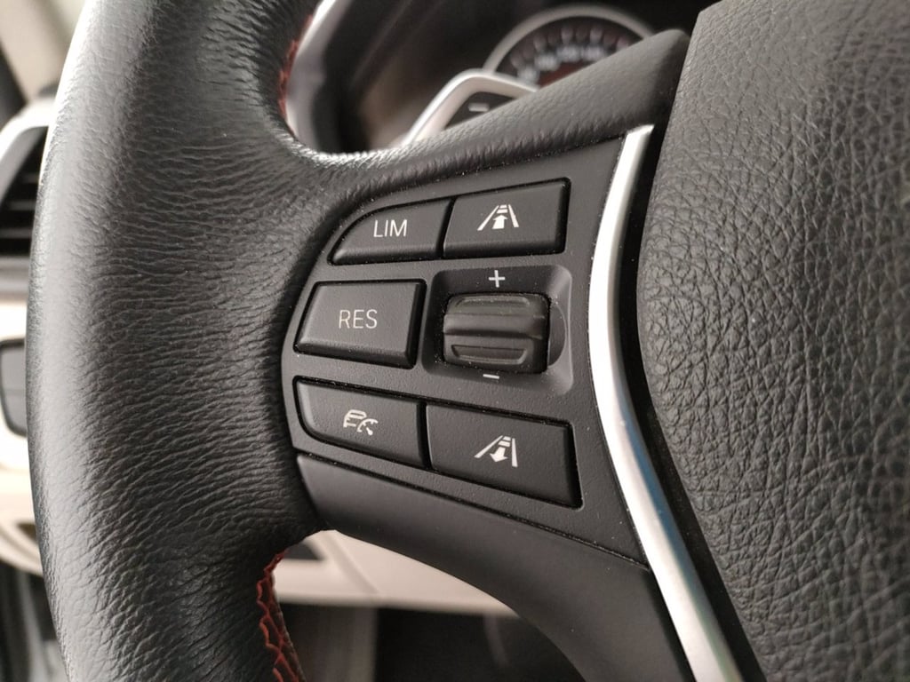 BMW 330e luxury auto