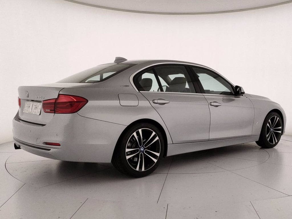BMW 330e luxury auto