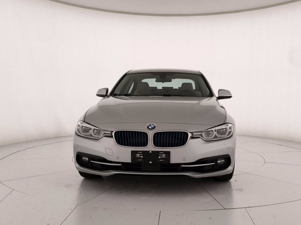 BMW 330e luxury auto
