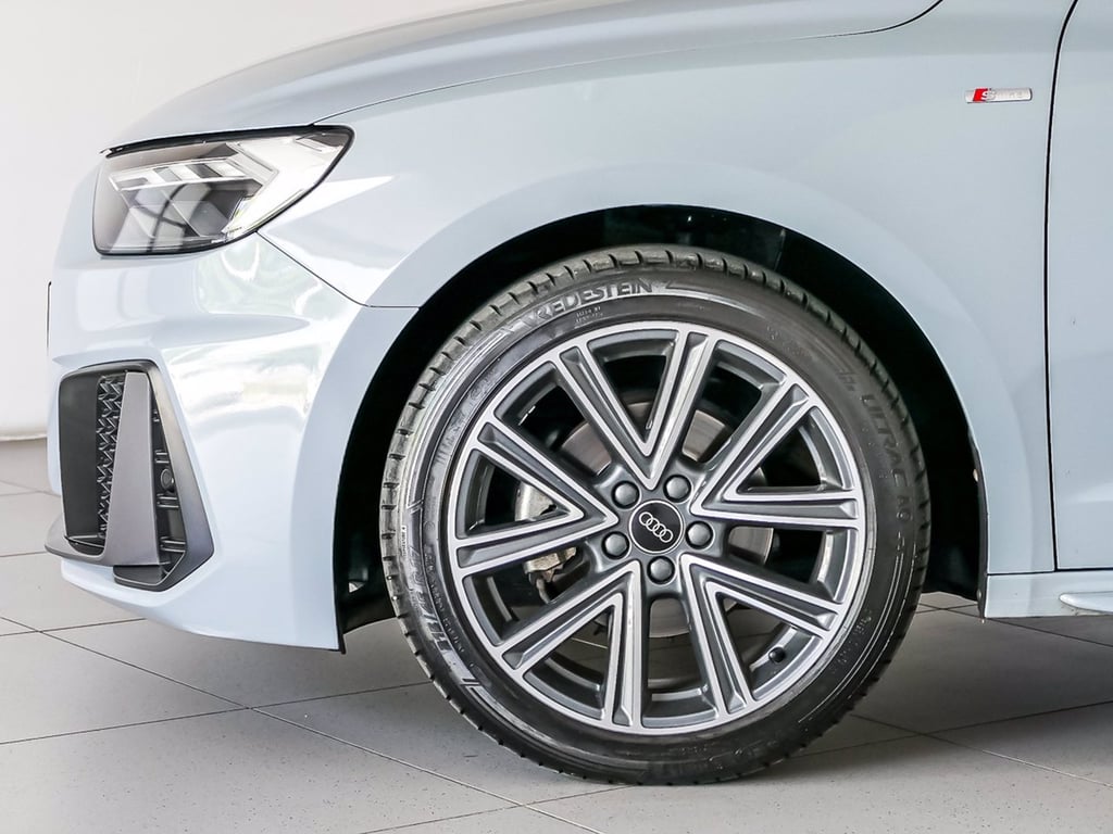 AUDI A1 sportback 30 1.0 tfsi s line edition 110cv s-tronic