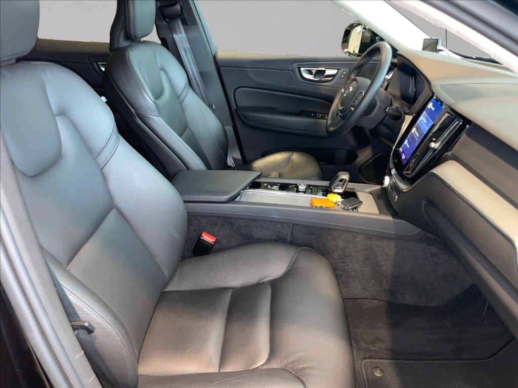 VOLVO Xc60 2.0 b4 core auto