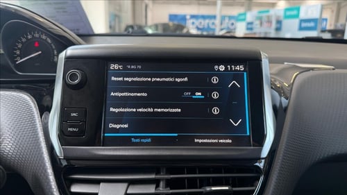 PEUGEOT 2008 1.2 puretech Active s&s 82cv PARI AL NUOVO