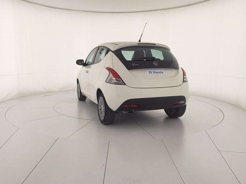 LANCIA Ypsilon 1.2 8v silver s&s 69cv e6