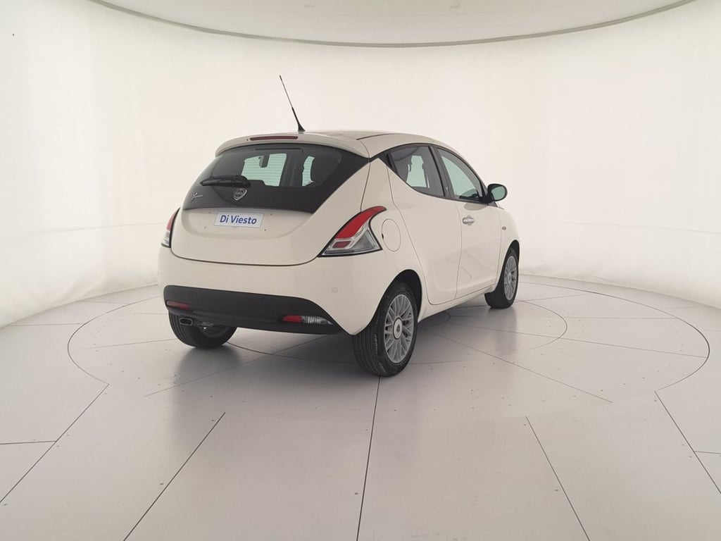 LANCIA Ypsilon 1.2 8v silver s&s 69cv e6