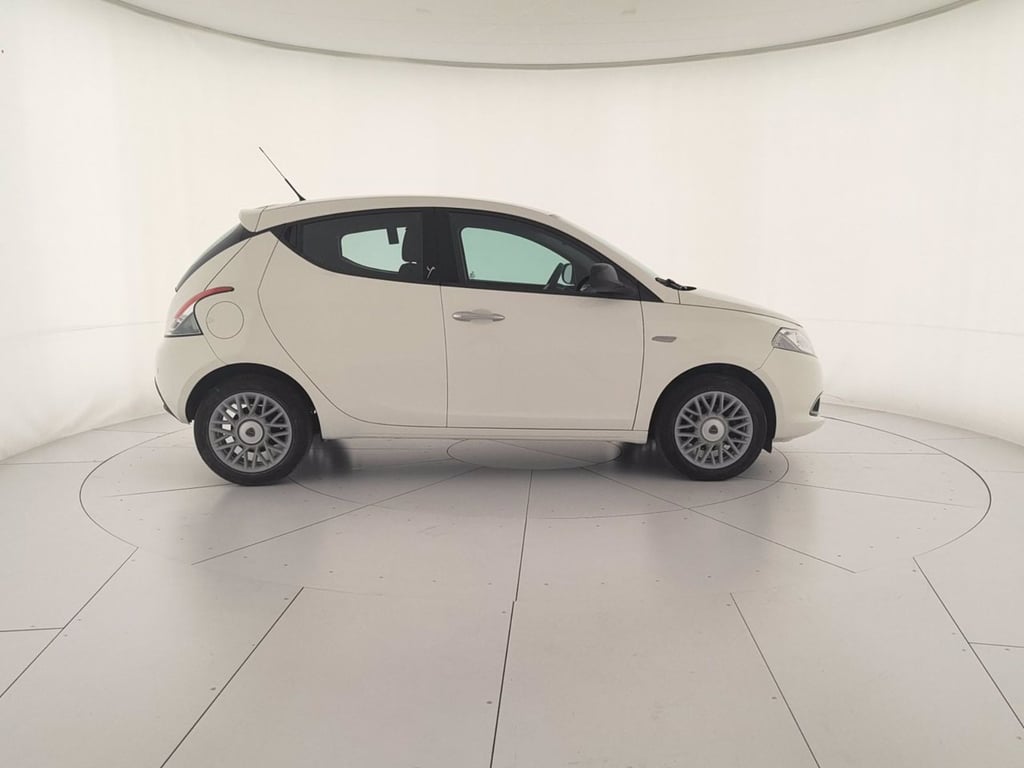 LANCIA Ypsilon 1.2 8v silver s&s 69cv e6