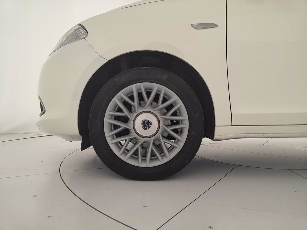 LANCIA Ypsilon 1.2 8v silver s&s 69cv e6