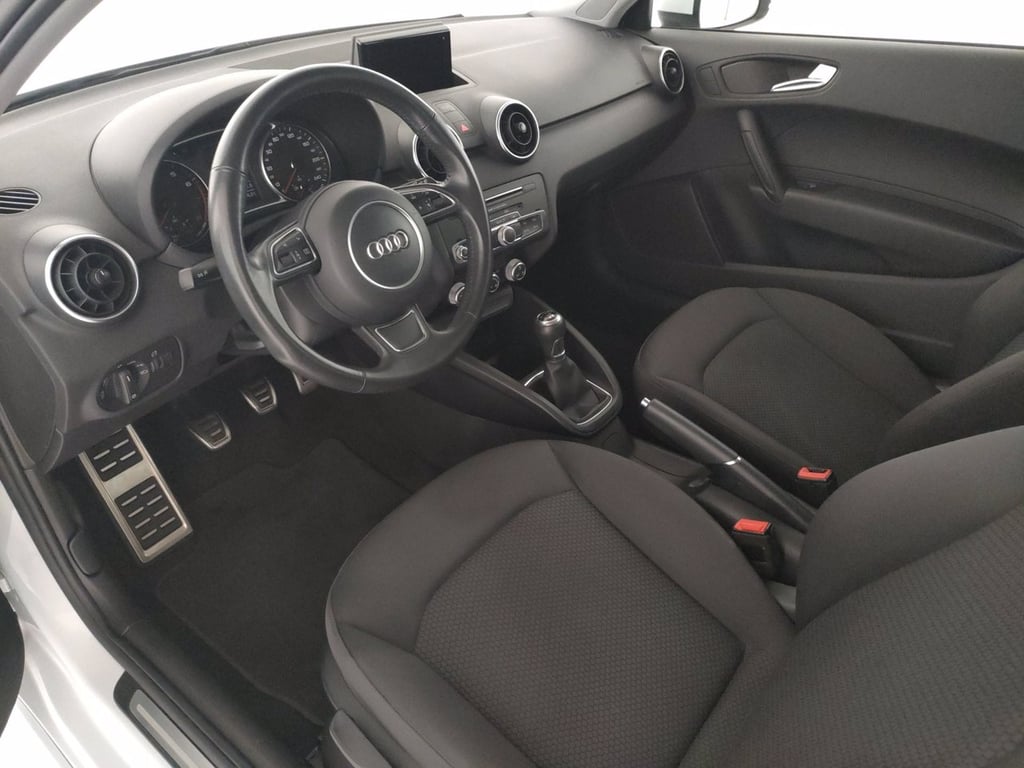 AUDI A1 3 porte 1.0 tfsi 82cv admired