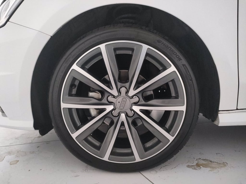 AUDI A1 3 porte 1.0 tfsi 82cv admired