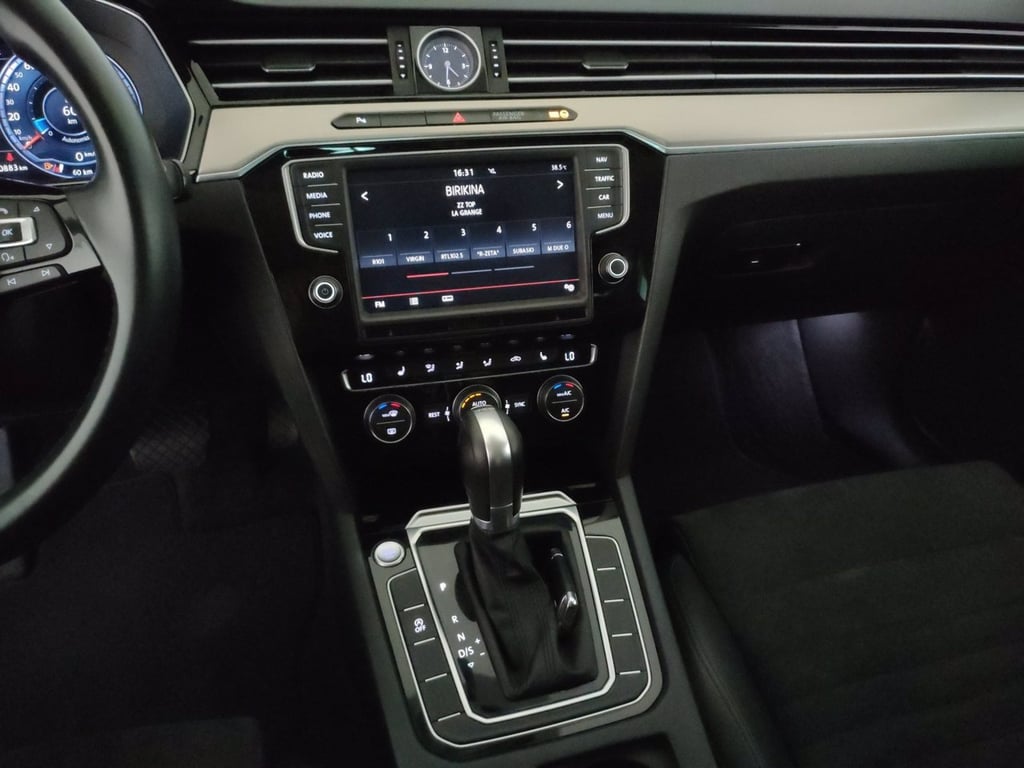 VOLKSWAGEN Passat berlina 2.0 tdi scr evo 150cv executive