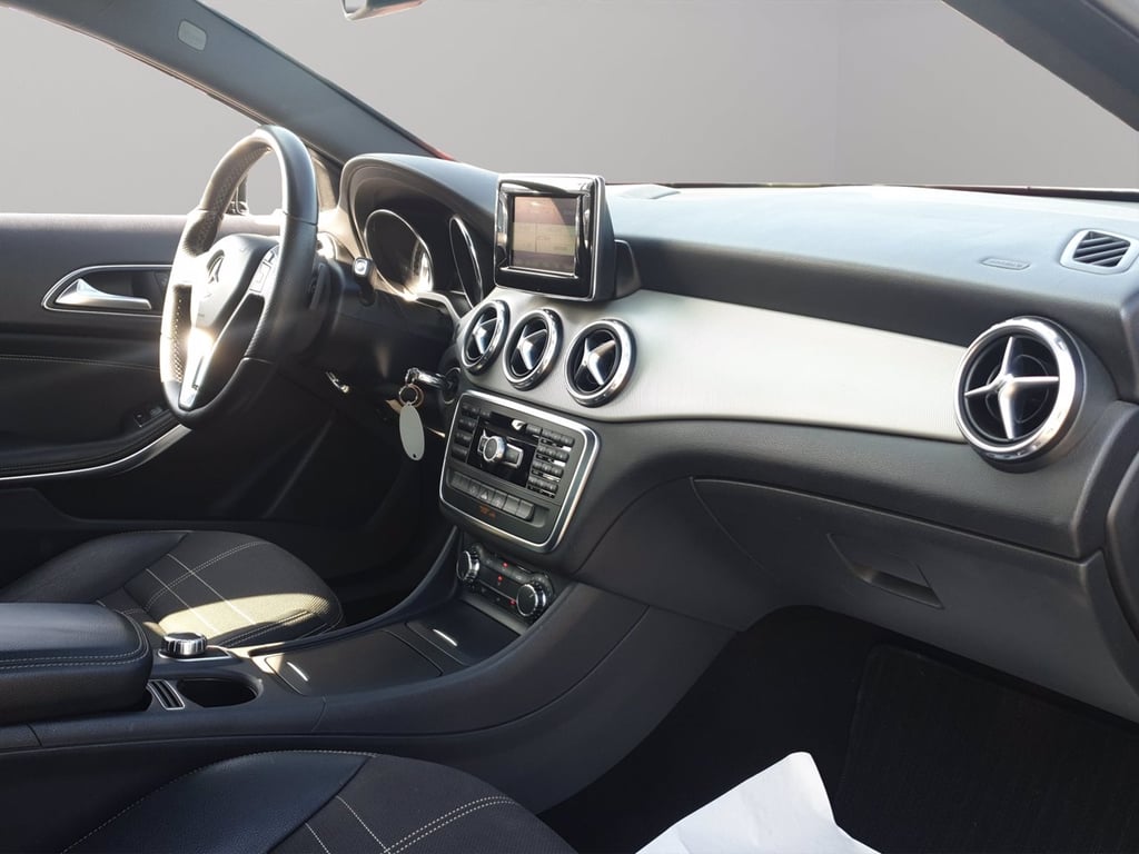 MERCEDES Gla 200 d (cdi) sport auto