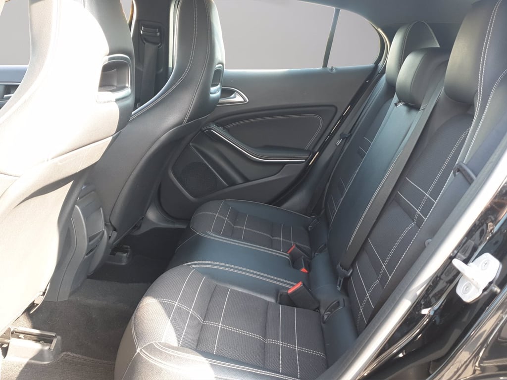 MERCEDES Gla 200 d (cdi) sport auto
