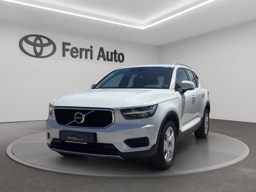 VOLVO Xc40 2.0 d3 momentum