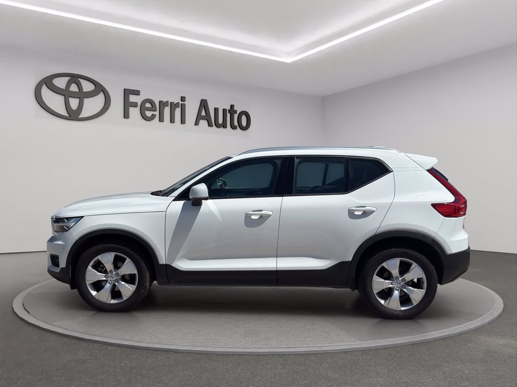 VOLVO Xc40 2.0 d3 momentum