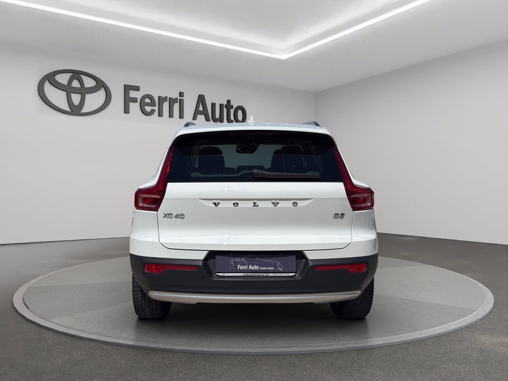 VOLVO Xc40 2.0 d3 momentum