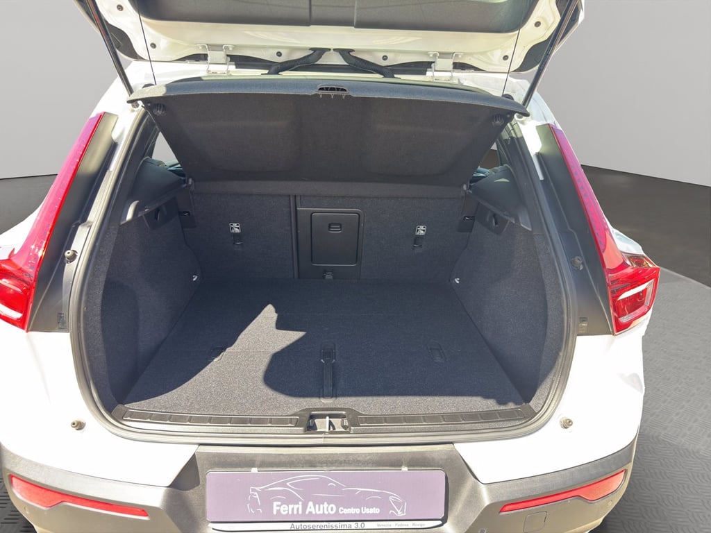 VOLVO Xc40 2.0 d3 momentum