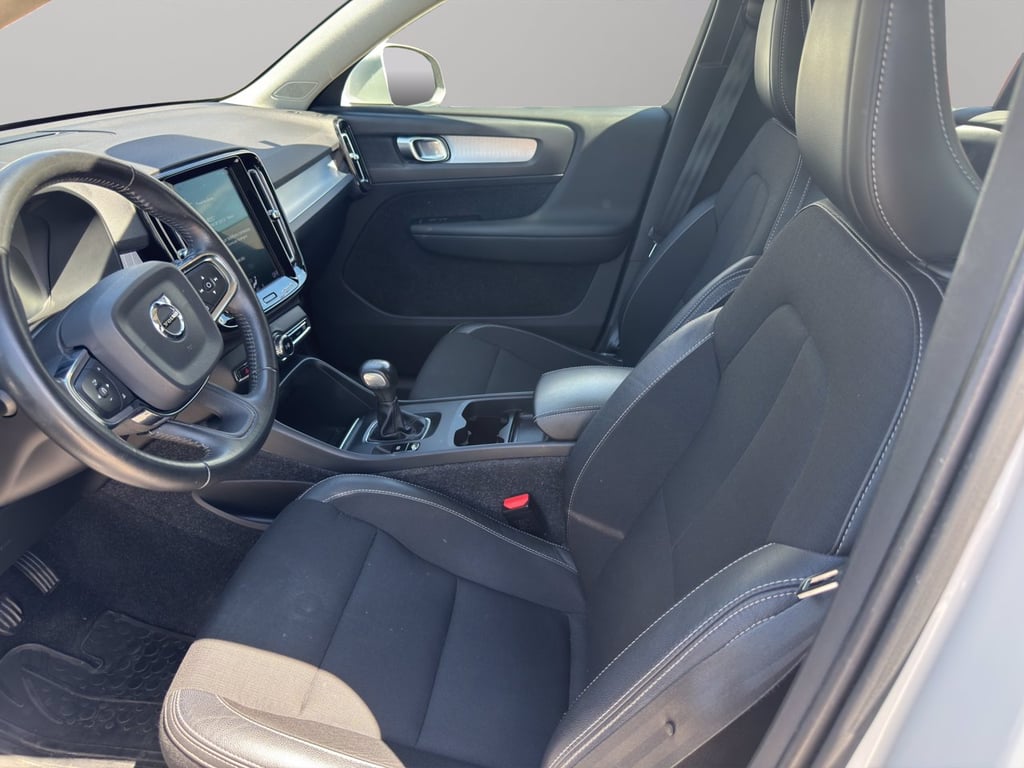 VOLVO Xc40 2.0 d3 momentum