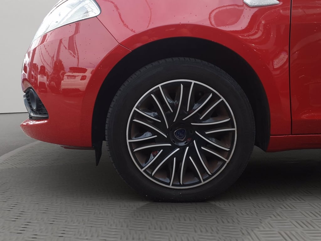 LANCIA Ypsilon 1.2 gold 69cv my18