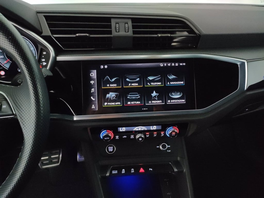 AUDI Q3 35 1.5 tfsi identity black s-tronic