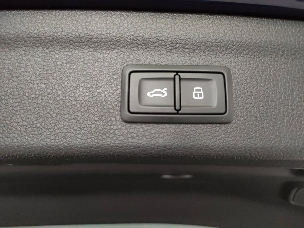AUDI Q3 35 1.5 tfsi identity black s-tronic
