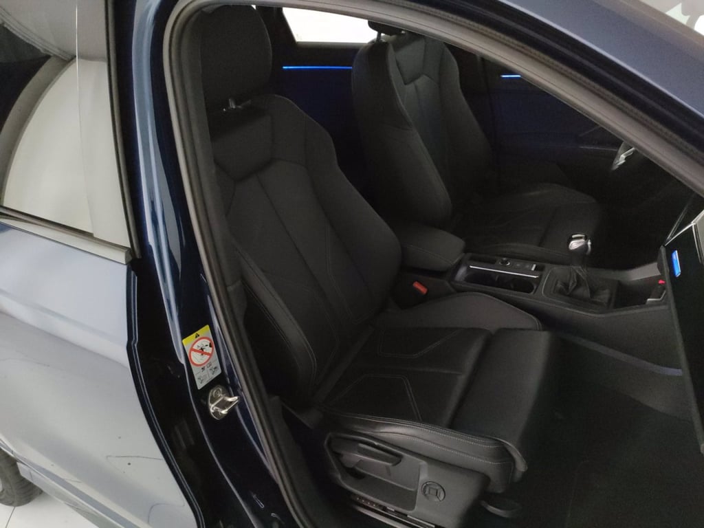 AUDI Q3 35 1.5 tfsi identity black s-tronic