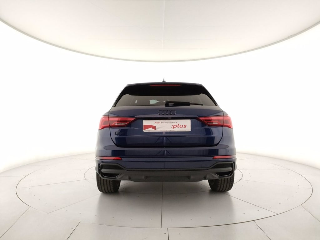 AUDI Q3 35 1.5 tfsi identity black s-tronic