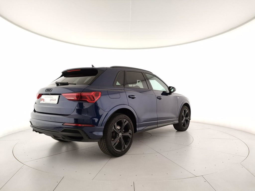 AUDI Q3 35 1.5 tfsi identity black s-tronic
