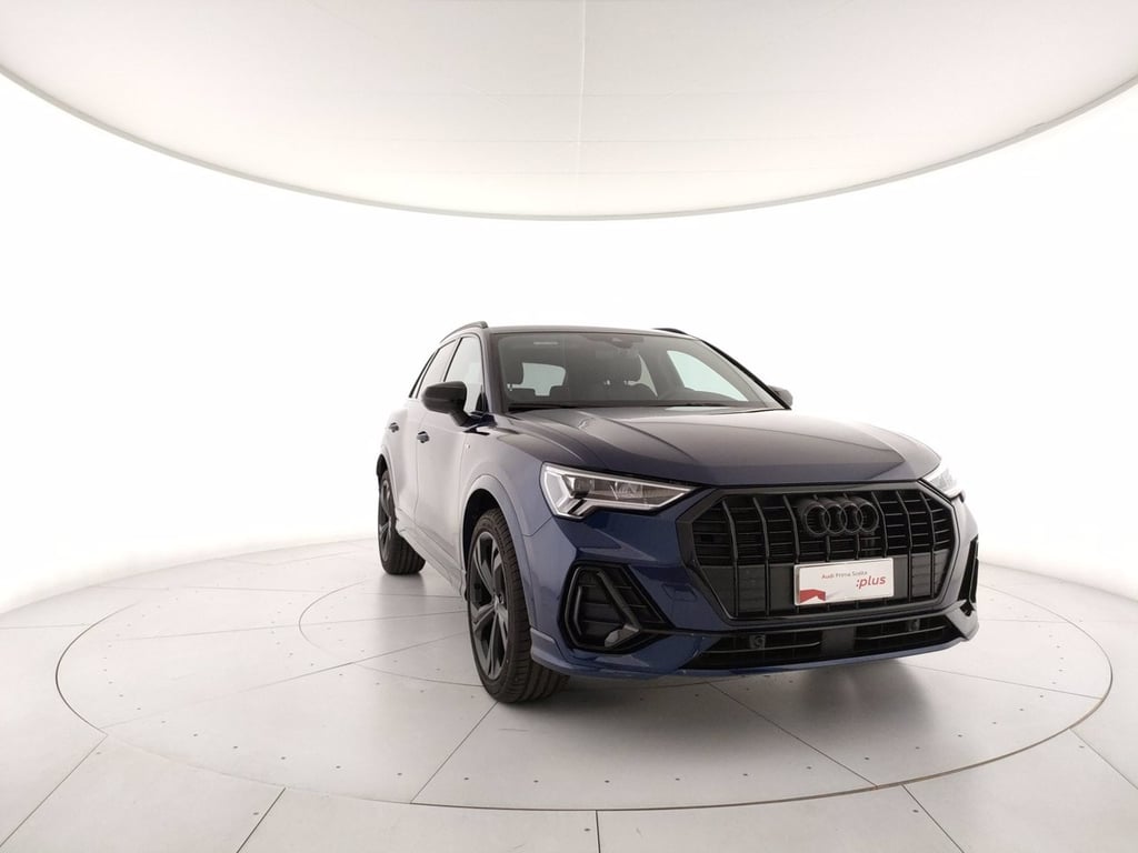AUDI Q3 35 1.5 tfsi identity black s-tronic