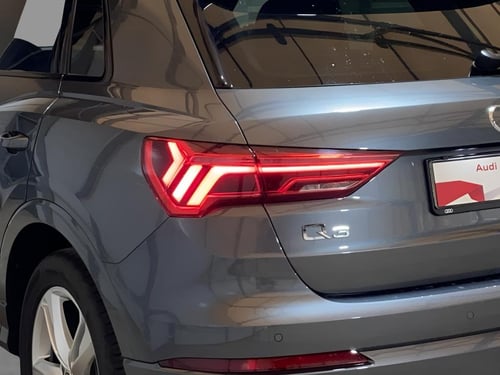 AUDI Q3 35 2.0 tdi s line edition s-tronic