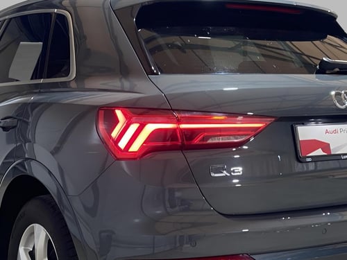 AUDI Q3 35 2.0 tdi business advanced s-tronic