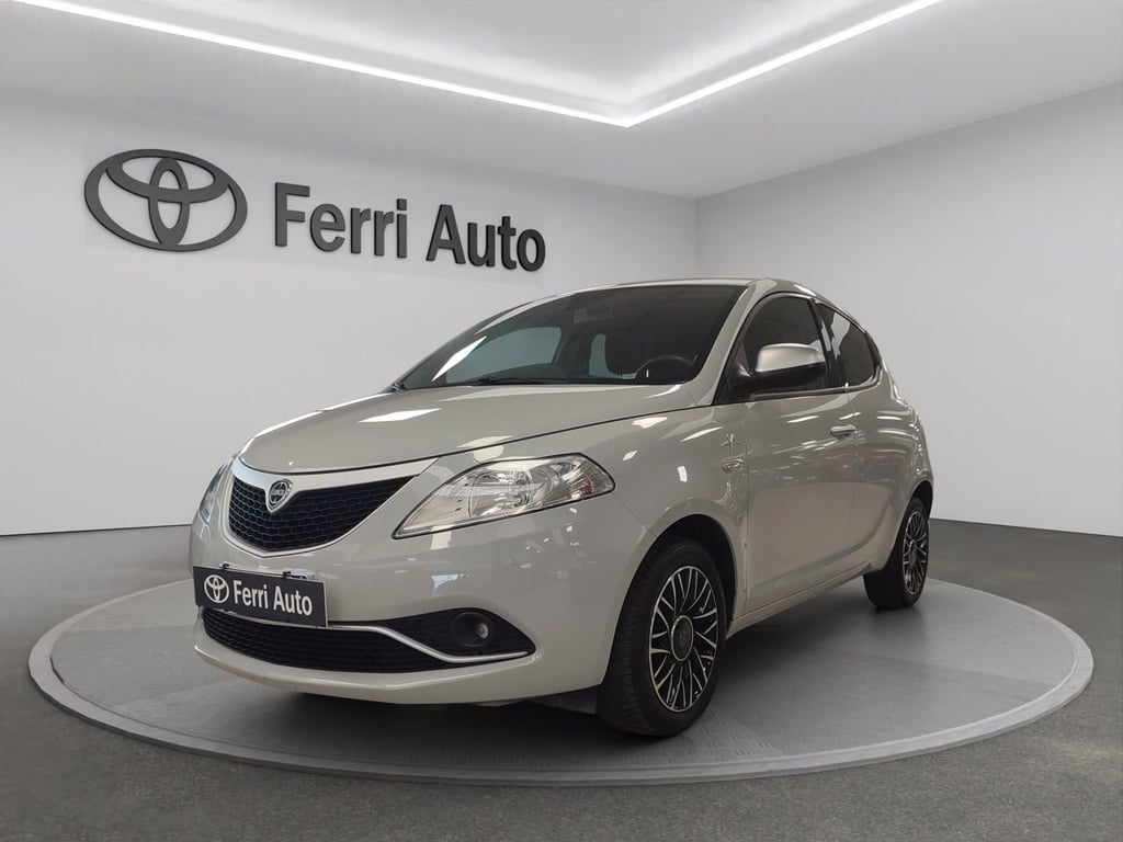 LANCIA Ypsilon 1.2 mya 69cv