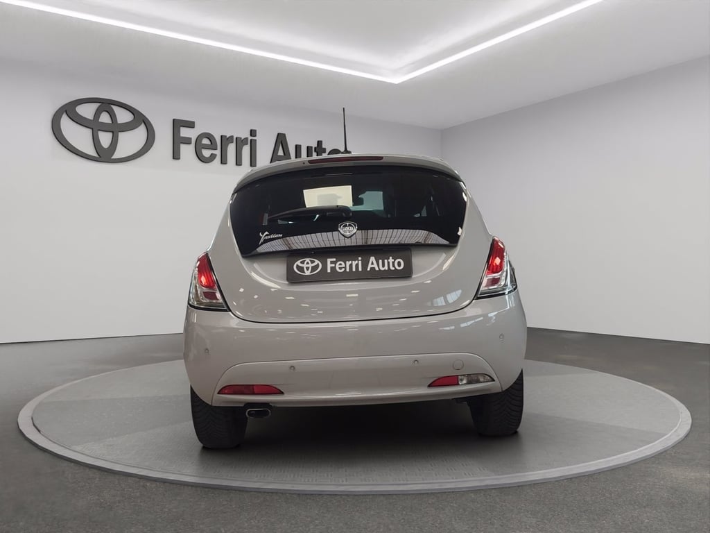 LANCIA Ypsilon 1.2 mya 69cv